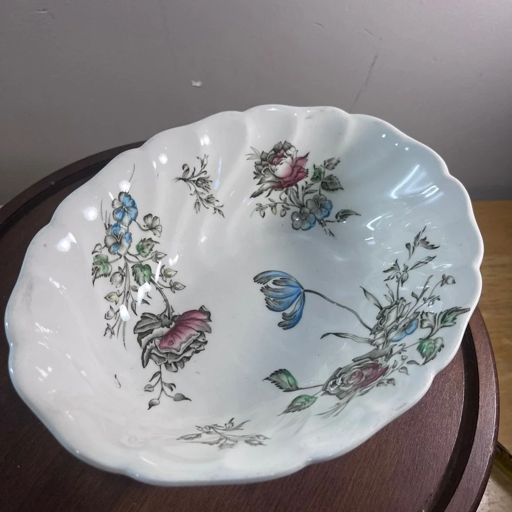 Vtg Johnson Bros Day in June Oval Vegetable Bowl Floral England Scalloped 9in